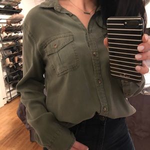 AMERICAN EAGLE Cargo Army Green Shirt